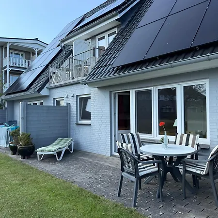 Westerwiek Apartment *