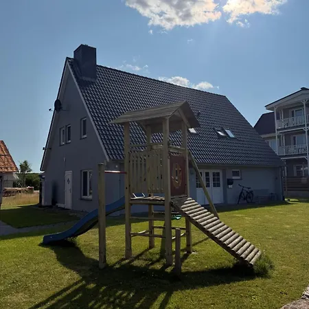 Westerwiek Apartment *